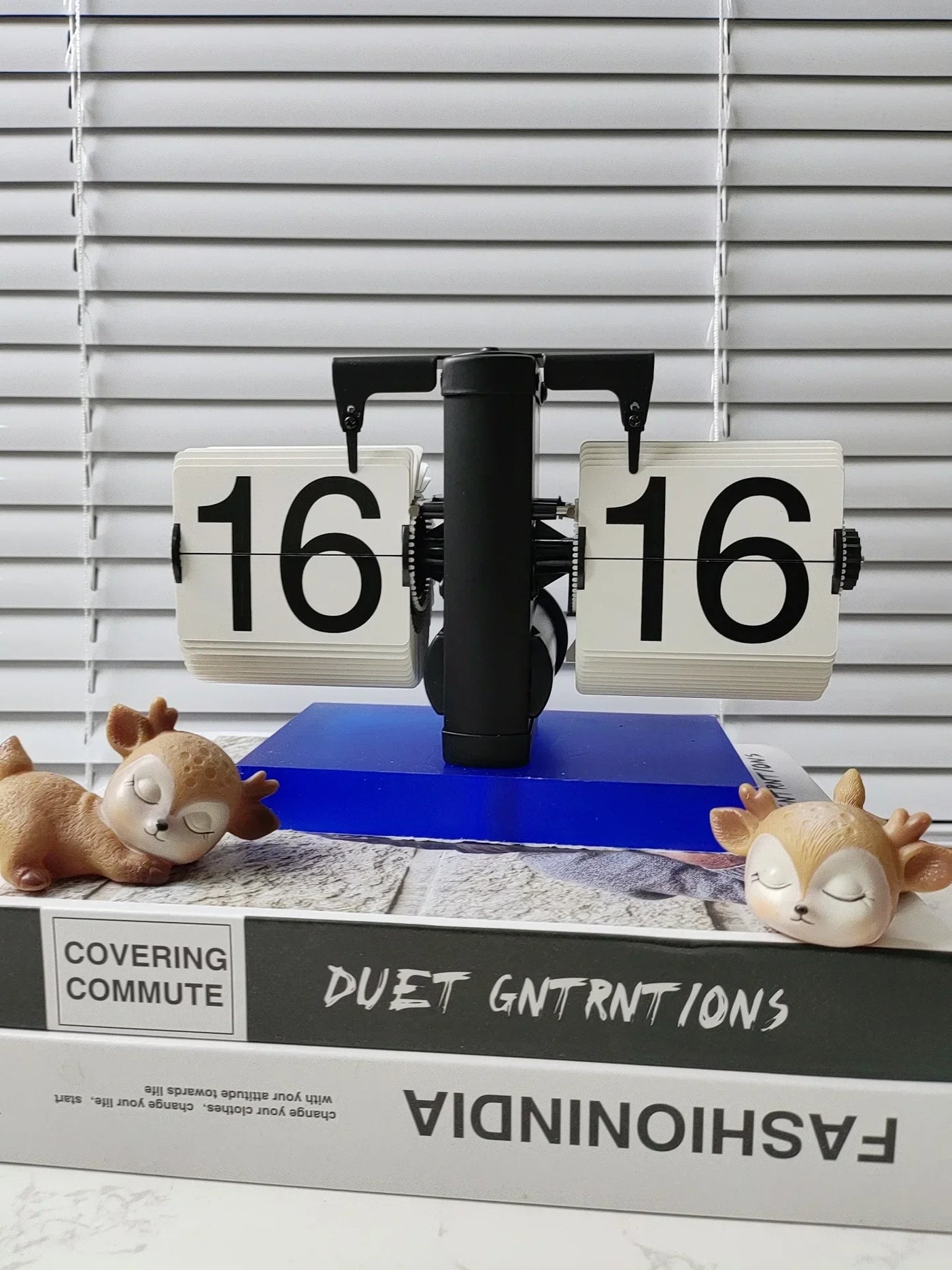 Retro Flip Clock - Digital Vintage Alarm Clock